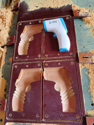额温枪上下模型压合工装夹具