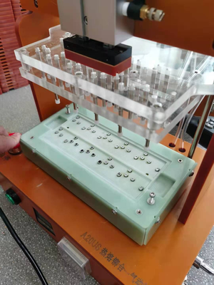 气动热熔铆合拼板气动压合治具