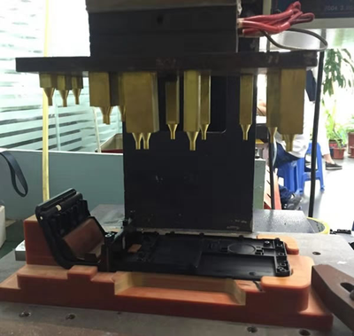 热熔螺母铆合气动治具